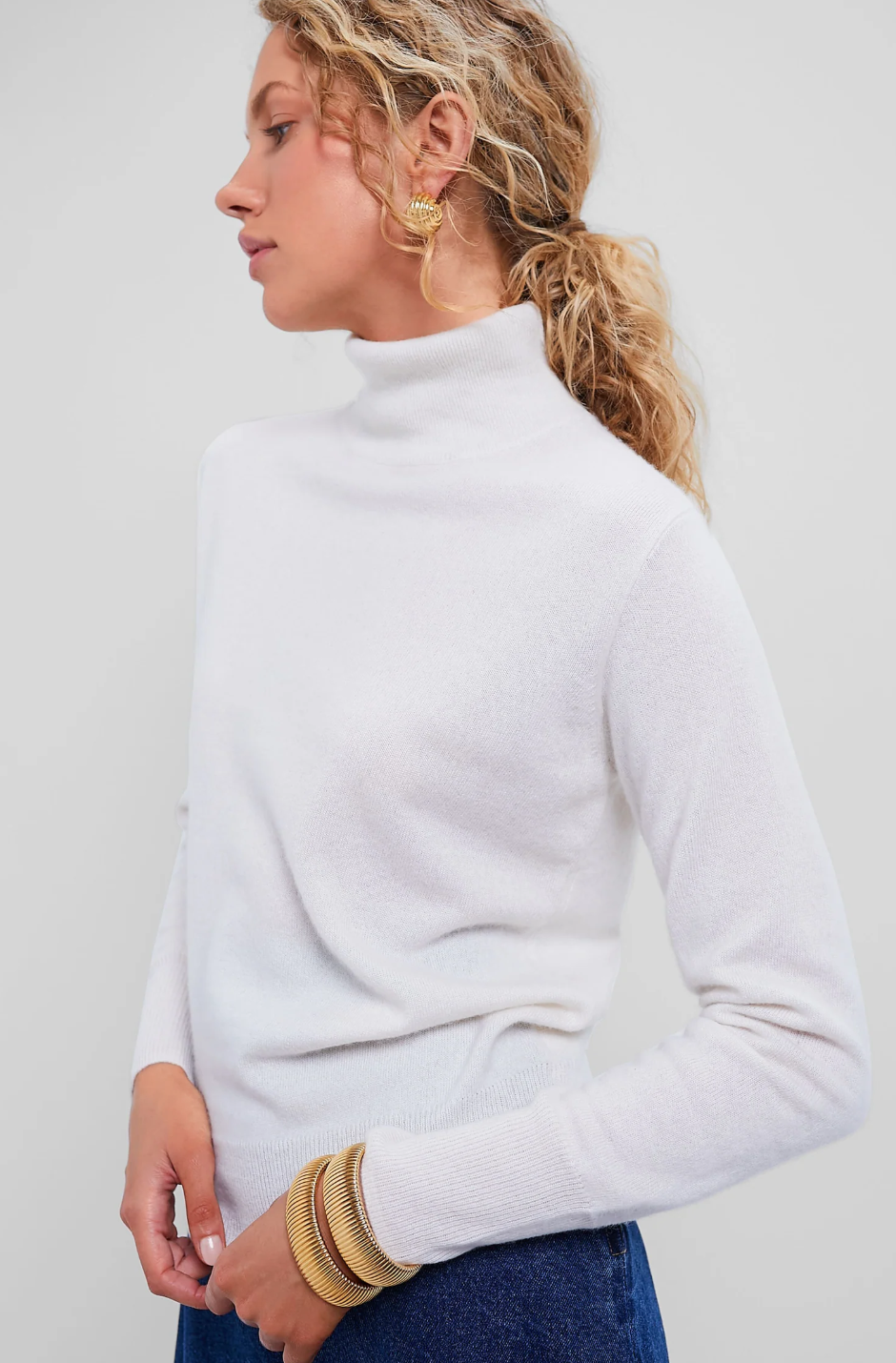 5 Turtleneck Outfits That Prove This Wardrobe Basic Is A Winter Must 